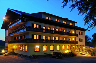 Hotel Pöllmann © Seehotel Pöllmann Hotel Pöllmann © Seehotel Pöllmann